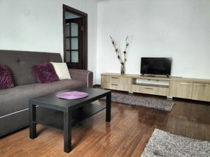 Închiriez apartament cu doua camere ultracentral 