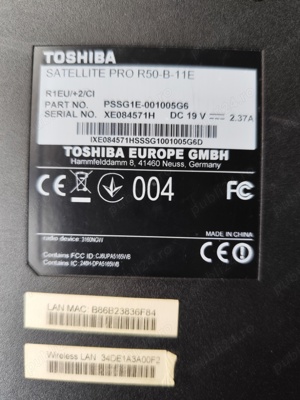 dezmembrez laptop Toshiba 