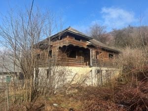 Casa spatioasa pe 2 nivele SACEL, Maramures 182m2 utili