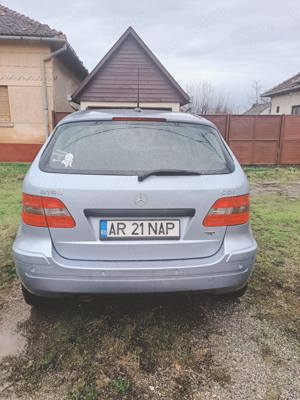 Vând Mercedes-Benz 245