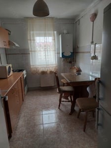 Închiriez apartament  - imagine 4