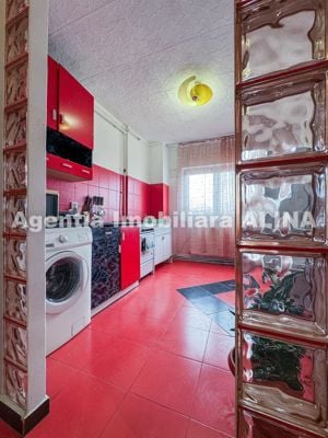 Apartament 2 camere in Deva, zona Lido, Bld. Decebal, 55 mp, decomandat, etaj 5, lift... - imagine 6