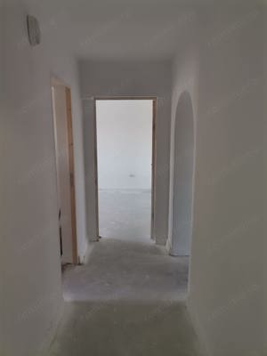 Apartament 3 camere , 66mp utili Renovat ! - imagine 3