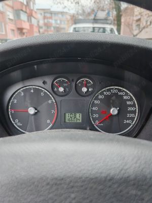 Ford Focus 2 1.6 benzina - imagine 8