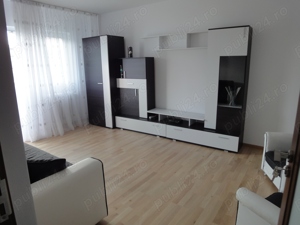 Inchiriez apartament 3 camere la 2 minute de metrou Dristor