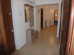 Inchiriez apartament 3 camere la 2 minute de metrou Dristor - imagine 8