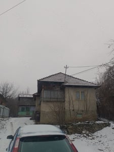 Casa in comuna bătrâni langa Vălenii de munte  - imagine 5