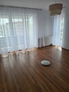 Închiriez apartament 2 camere