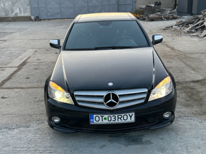Vând Mercedes Benz C320 ,2008 impecabil - imagine 2