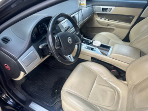 Vând Jaguar XF 2013,2.2Diesel,200cp,cutie automata 8+1 sport