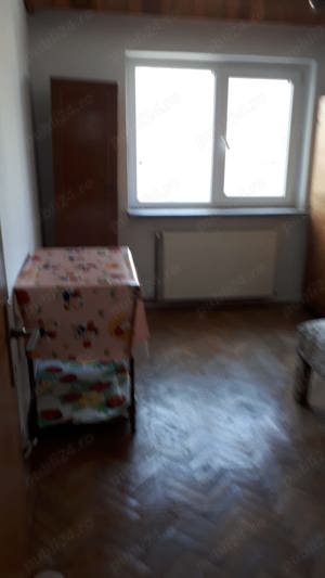 Inchiriez apartament cu 3 camere - imagine 6