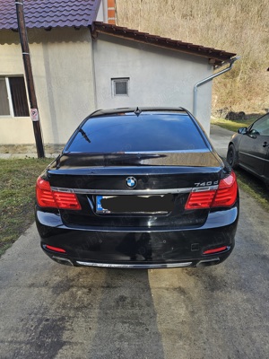 Vând BMW seria 7 740d xdrive  - imagine 2 Vând BMW seria 7 740d xdrive  - imagine 2