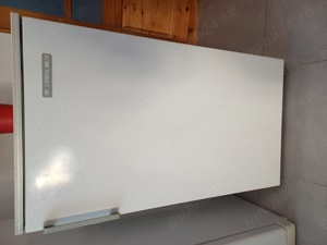 Vând congelator Arctic