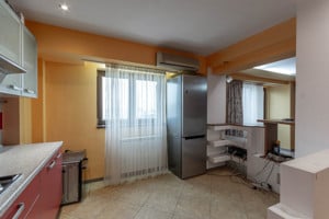 Apartament cu trei camere de inchiriat in piata Alba Iulia, comision 0 - imagine 3