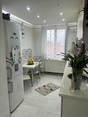 Apartament 3 camere Calea Bucuresti Pitesti  - imagine 3