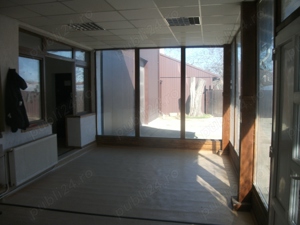 Spatiu comercial (imobil+hala+magazie+curte betonata+teren) - imagine 4