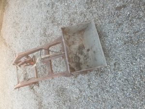 Incarcator frontal. Roti 16.9 R30. Grup punte fata Renault 601.4.