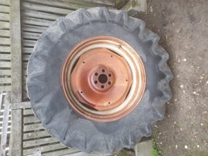 Presa baloti rotunzi - Hesston. Roti 16.9 R30. Grup punte fata Renault 601.4. - imagine 5