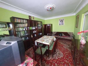 Apartament cu 3 camere in Tiglina 1 etaj 2 bloc cu subsol - imagine 2