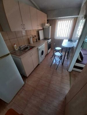 Apartament cu o camera, strada Oasului, cartier Iris, mobilat si utilat complet, centrala proprie AC