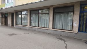 Inchiriez spatiu comercial in Deva, zona 1 Decembrie (Ultracentral), suprafata utila 120 mp,  - imagine 20