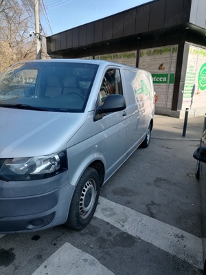 Vând autoutilitara VW T5  - imagine 4