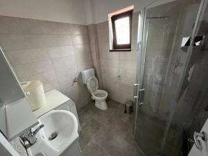 Apartament 2 camere de inchiriat+CURTE - mobilat si utilat - comision 0% - zona linistita - imagine 6