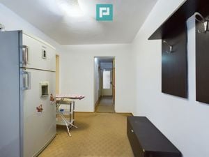 Apartament cu 3 camere decomandat în Vlaicu - imagine 8