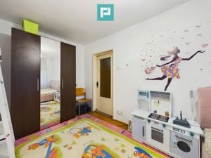 Apartament cu 3 camere decomandat în Vlaicu - imagine 10