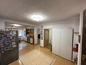 PF vând apartament cu 3 camere, 90 mp, zona FSEGA - imagine 5