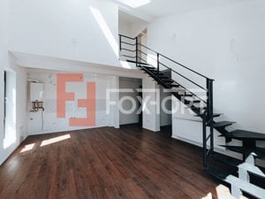 Apartament spatios cu 3 camere, scara interioara, 84 mp