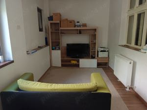 Calea Martirilor, langa Spitalul Judetean, apartament 2 camere, curte si terasa inchisa - 350 euro - imagine 5