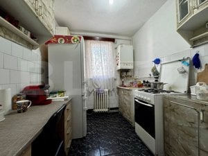 Apartament de vazare, cu 4 camere, 90 mp + balcoane, zona Lama, etaj intermediar - imagine 8