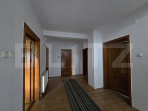 Oportunitate de investiție! Casă de vanzare, cu 8 camere, 382 mp, zona Gruia - imagine 10