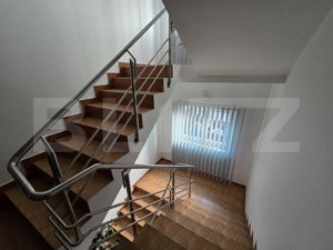 Oportunitate de investiție! Casă de vanzare, cu 8 camere, 382 mp, zona Gruia - imagine 7