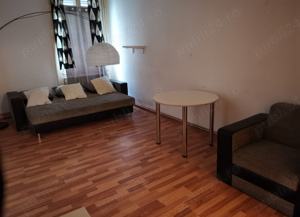 apartament cu 2 camere de vanzare cu vedere in piata victoriei in cladire istorica  - imagine 2