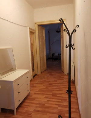 apartament cu 2 camere de vanzare cu vedere in piata victoriei in cladire istorica  - imagine 8