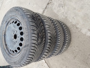 4 Roti De VW Passat 205/60/16 De iarnă Semperit Dot 2024 Sunt Ca Noi  - imagine 1