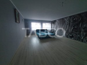 Casa cu 8 camere si 6 bai de Inchiriat in Fagaras  - imagine 3