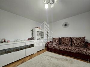 Apartament renovat, decomandat, cu 3 camere si 2 bai, zona Aradului - imagine 3