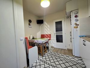 Apartament renovat, decomandat, cu 3 camere si 2 bai, zona Aradului - imagine 6