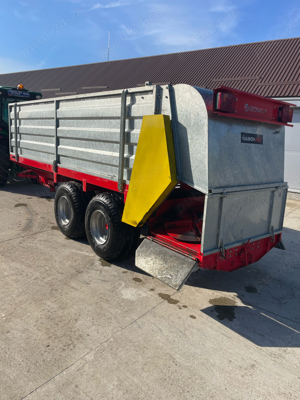 Remorca imprastiat gunoi , vii si livezi , pe doua randuri - imagine 4