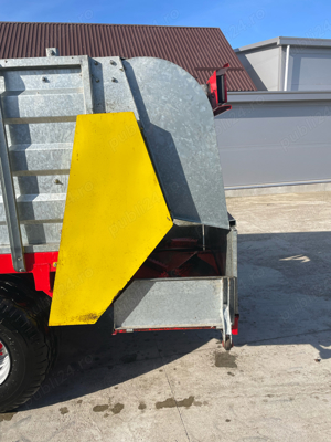 Remorca imprastiat gunoi , vii si livezi , pe doua randuri - imagine 3