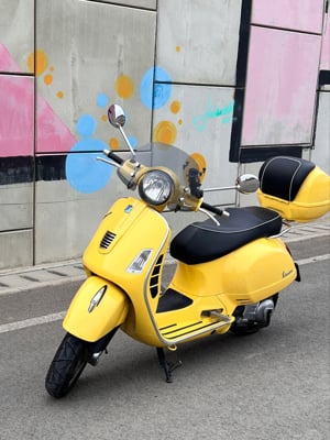 Vespa GTS Super 300