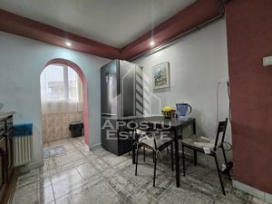 Apartament cu 2 camere, etaj intermediar, zona Aradului - imagine 6