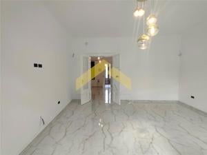 Apartament la parter de vanzare in centrul Aradului - imagine 8