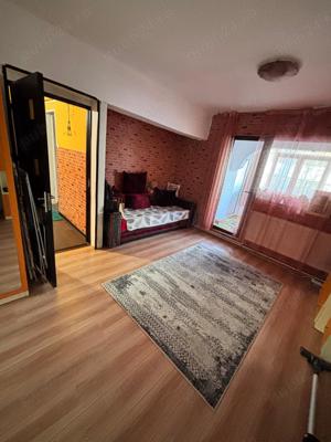 Închiriez apartament 2 camere - imagine 3