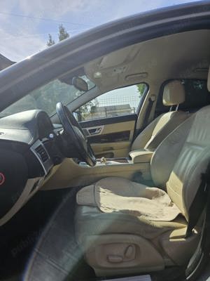 Jaguar XF 2013 Luxury Edition  2.2 diesel (pret negociabil) - imagine 5 Jaguar XF 2013 Luxury Edition  2.2 diesel (pret negociabil) - imagine 5