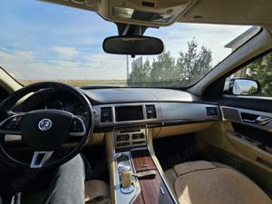 Jaguar XF 2013 Luxury Edition  2.2 diesel (pret negociabil) - imagine 6 Jaguar XF 2013 Luxury Edition  2.2 diesel (pret negociabil) - imagine 6