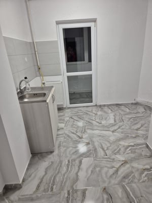 Apartament cu o cameră - imagine 2